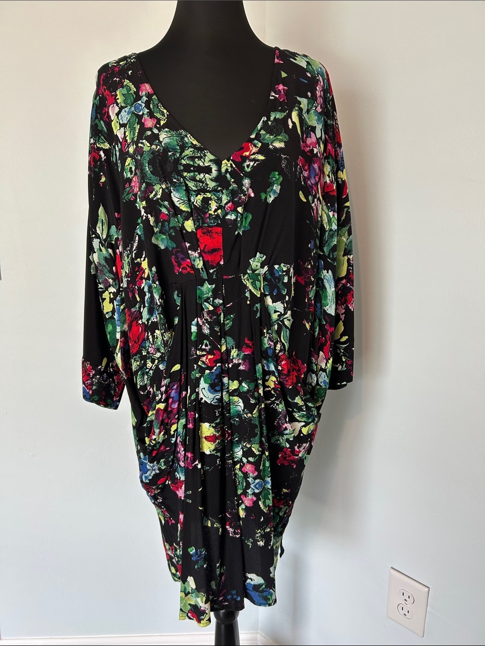 Maeve Black Floral V-Neck Dress with pockets
